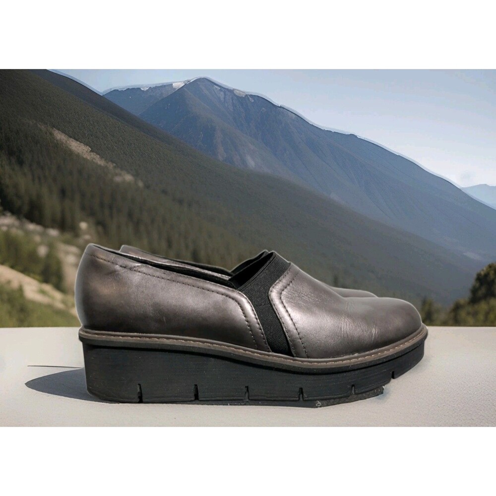 CLARKS AIRABELL SLIP ON GRAY VEGAN LEATHER LOAFERS WOMEN'S SIZE 12 US GUC